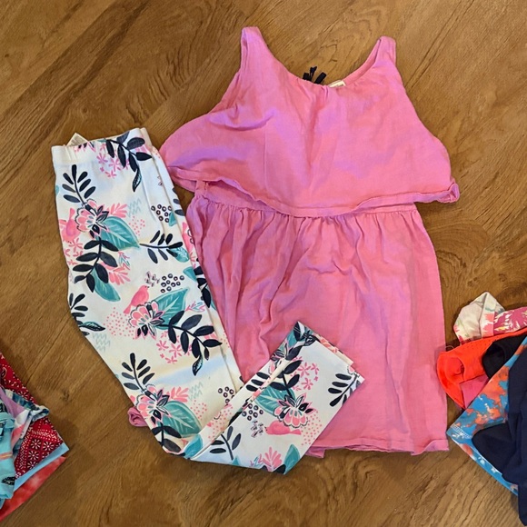 Girls Size 10-12 Mixed Tops and Shorts Bundle - Picture 7 of 8